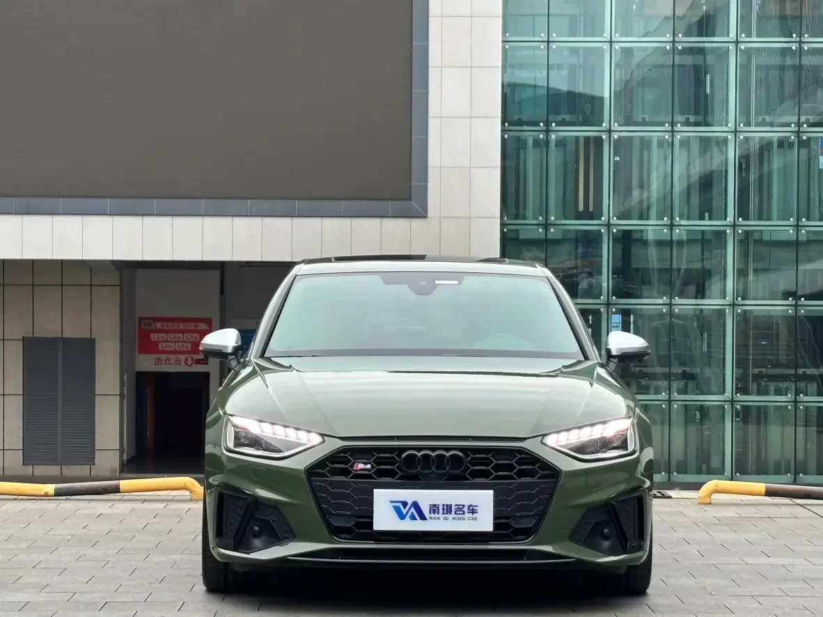 Audi S4