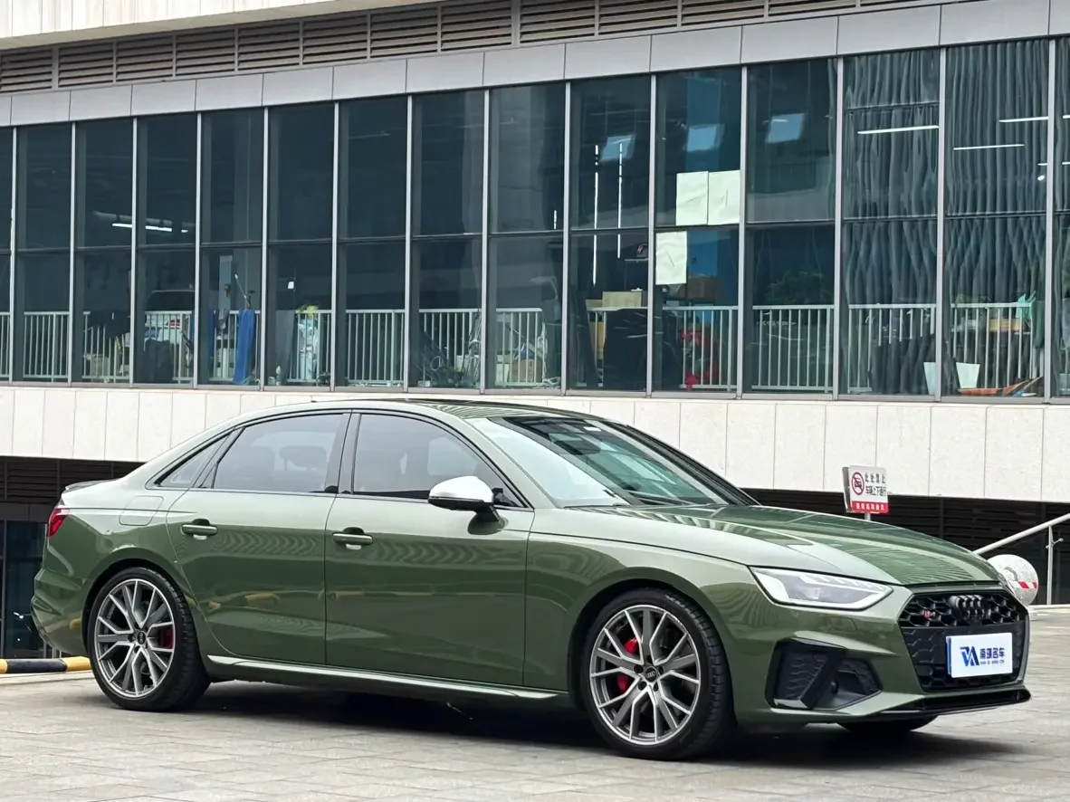 Audi S4