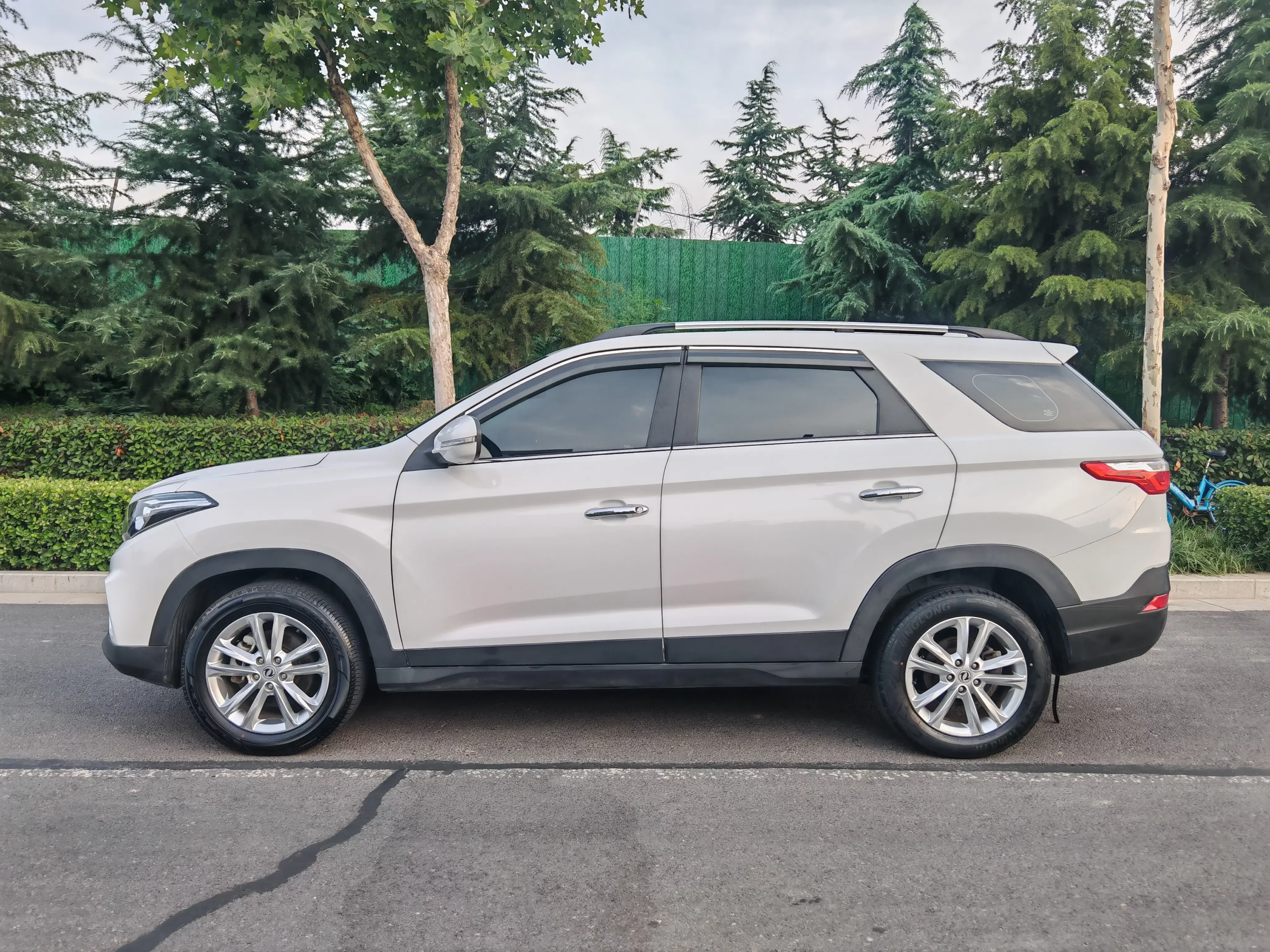 Dongfeng Scenery S560