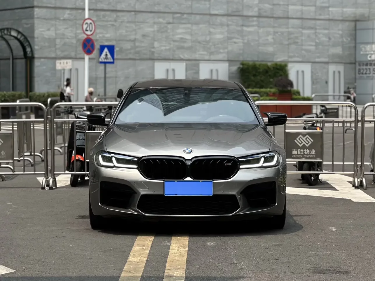 BMW M5