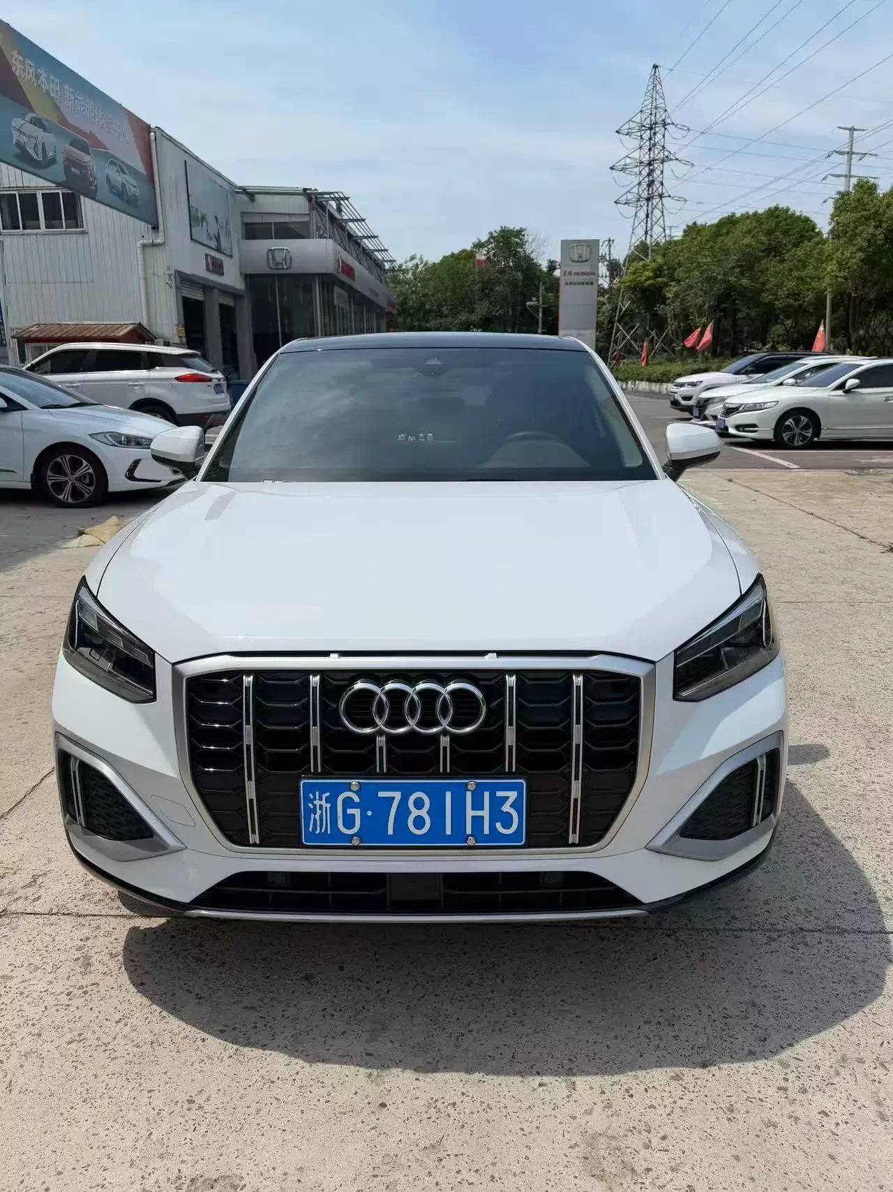 Audi Q2L