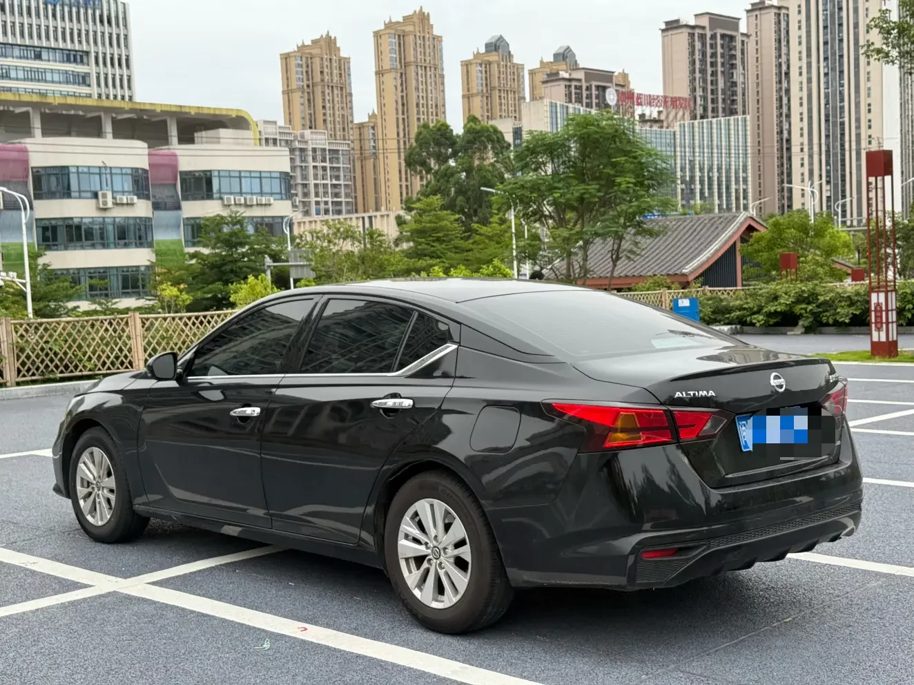 Nissan Altima