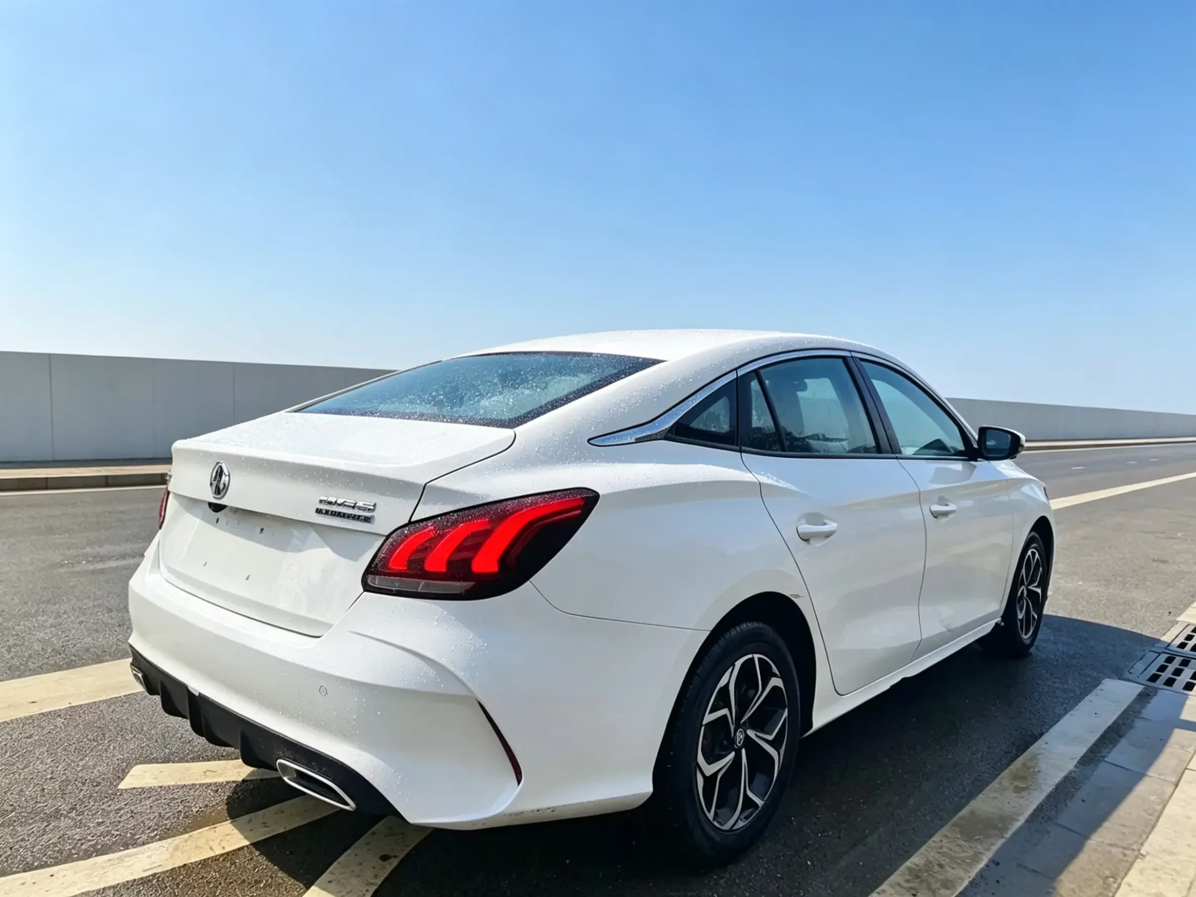 MG 5