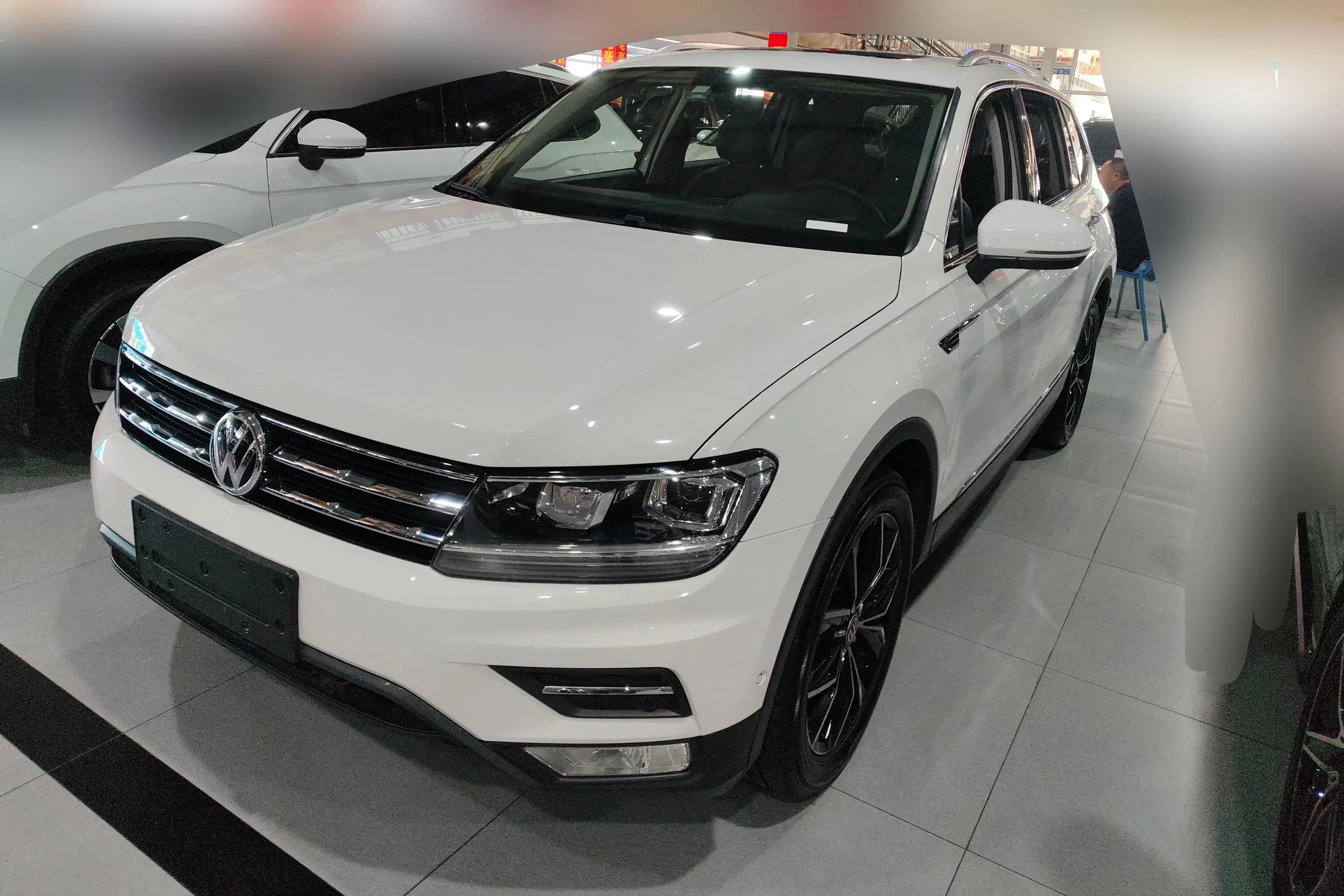 Volkswagen Tiguan L