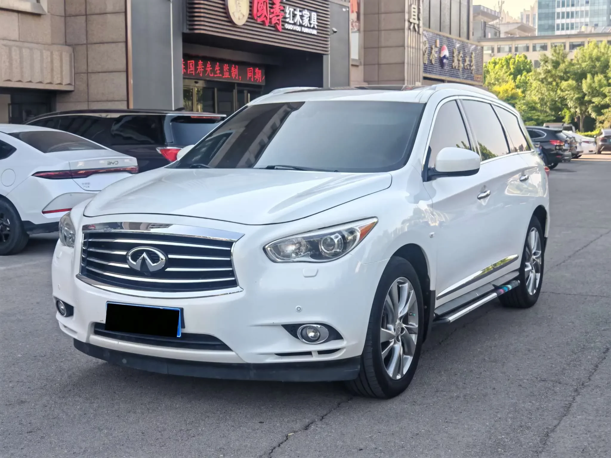 Infiniti JX