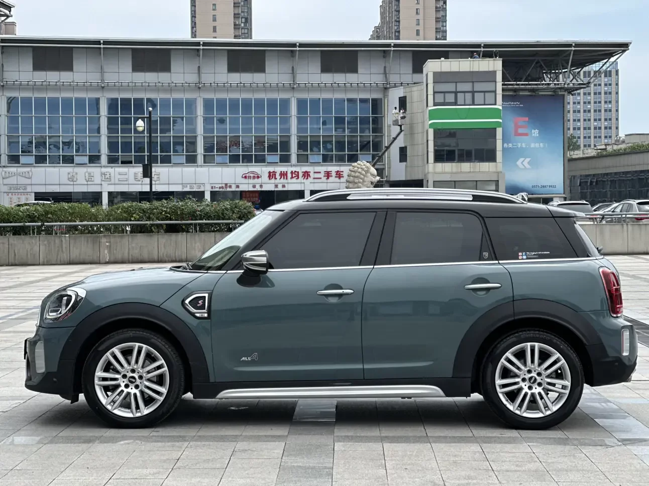 MINI COUNTRYMAN