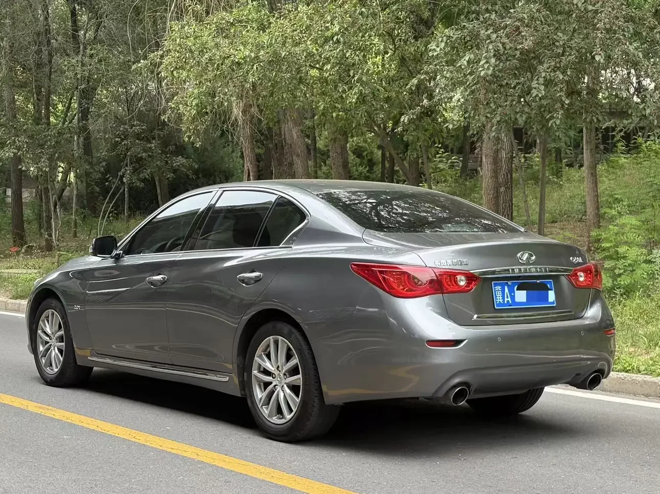 Infiniti Q50L