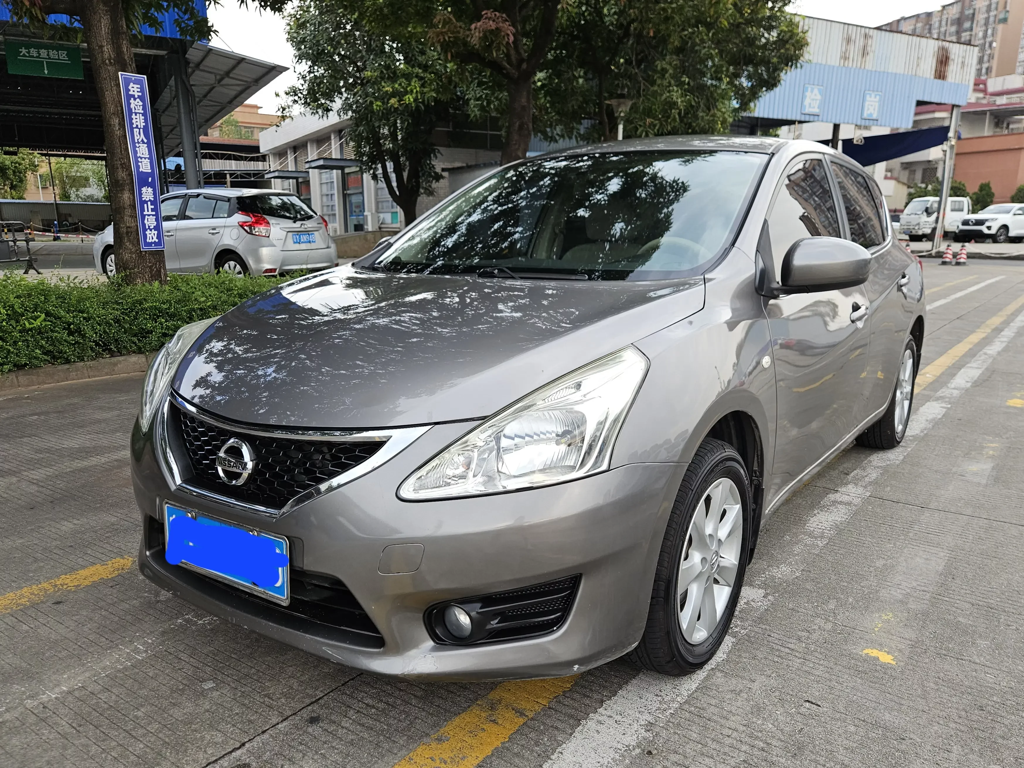 Nissan Tiida