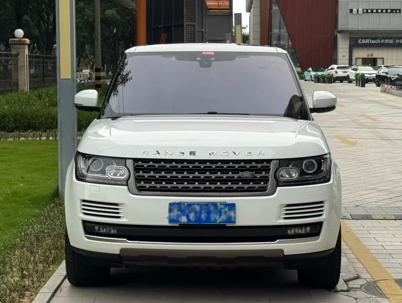 Land Rover range rover