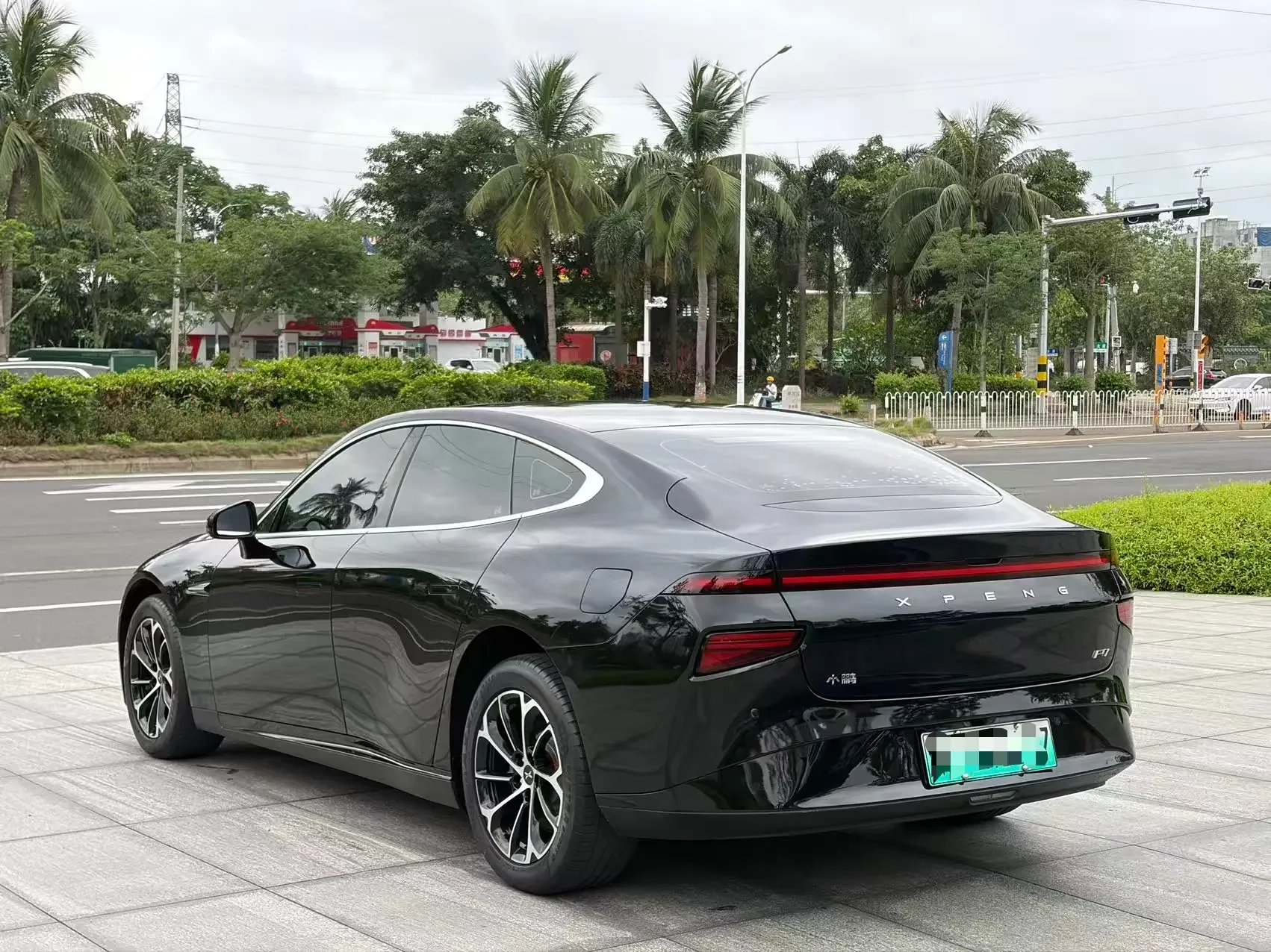 Xpeng P7