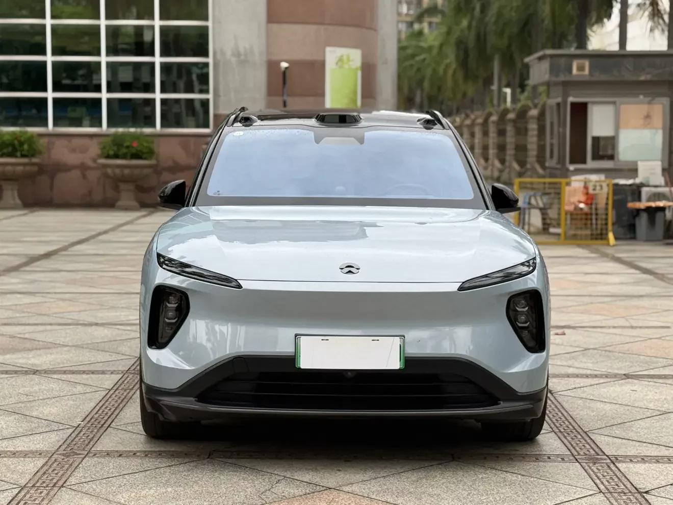 NIO ES6