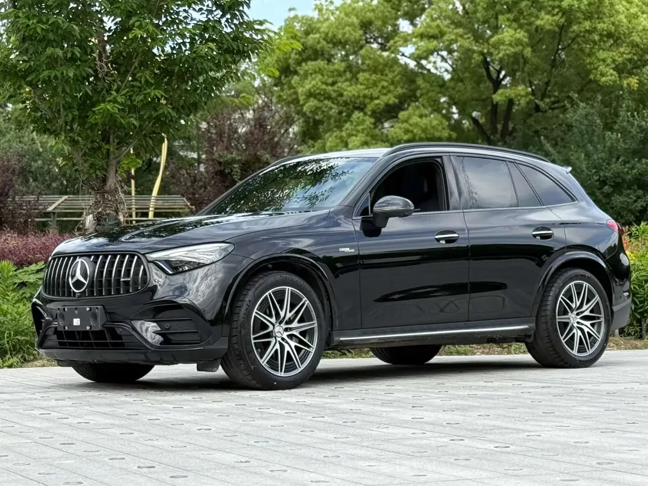 Mercedes-Benz GLC AMG