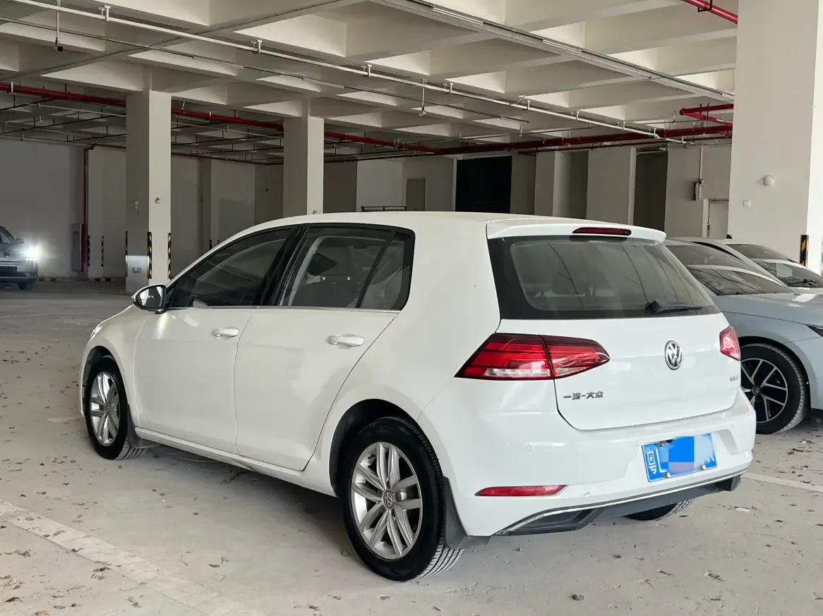 Volkswagen golf