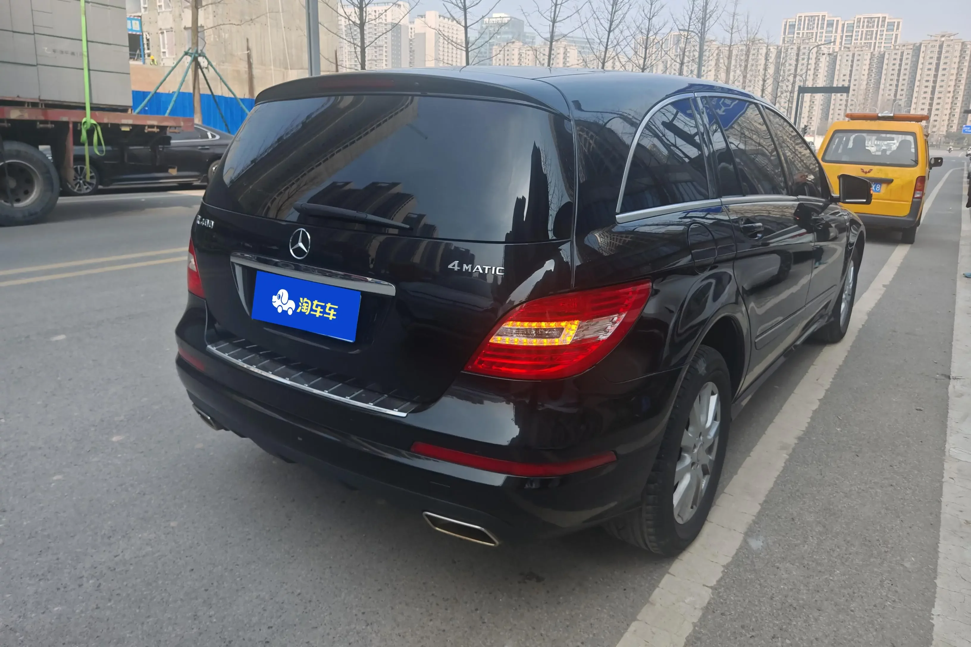 Mercedes-Benz R-Class
