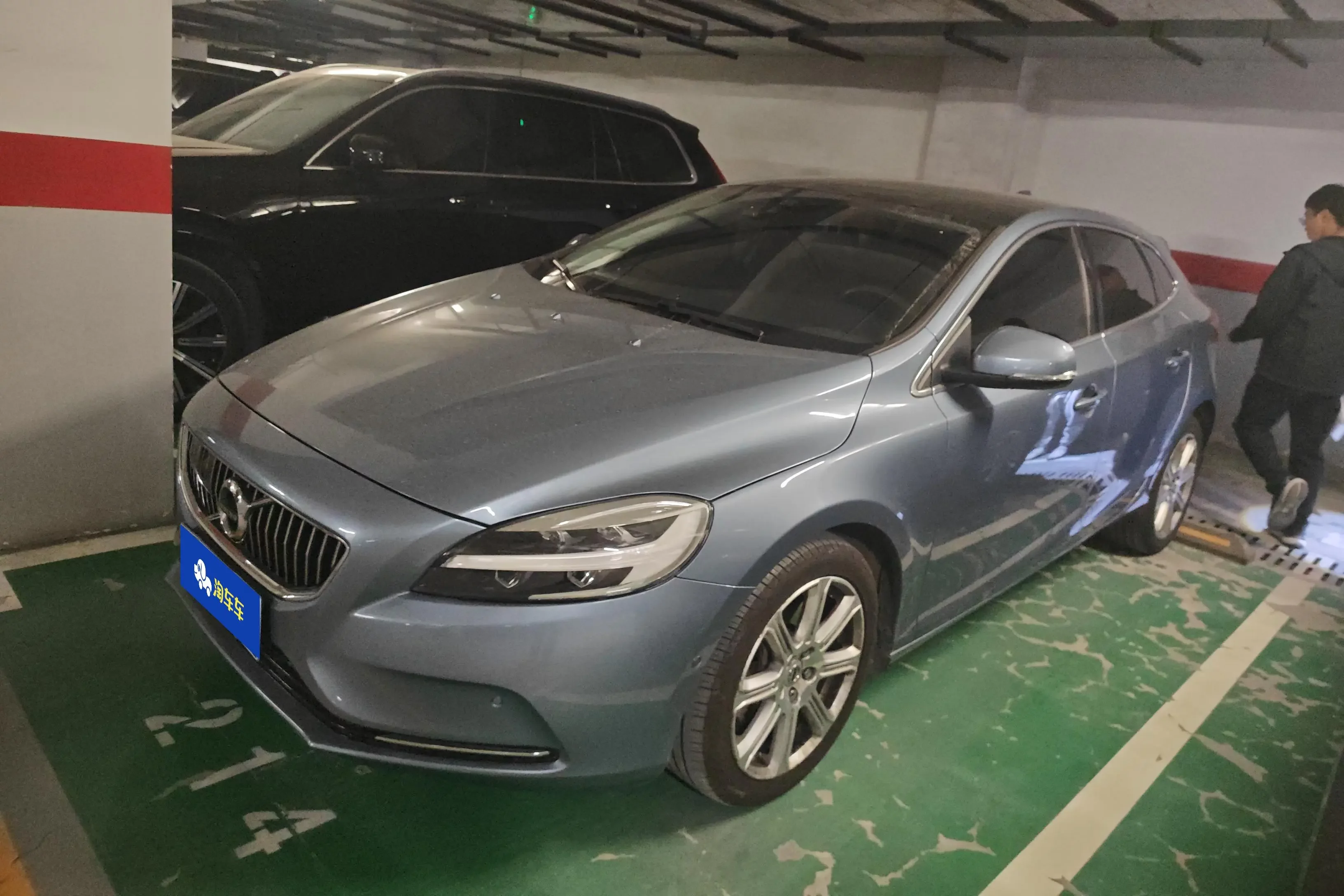 Volvo V40