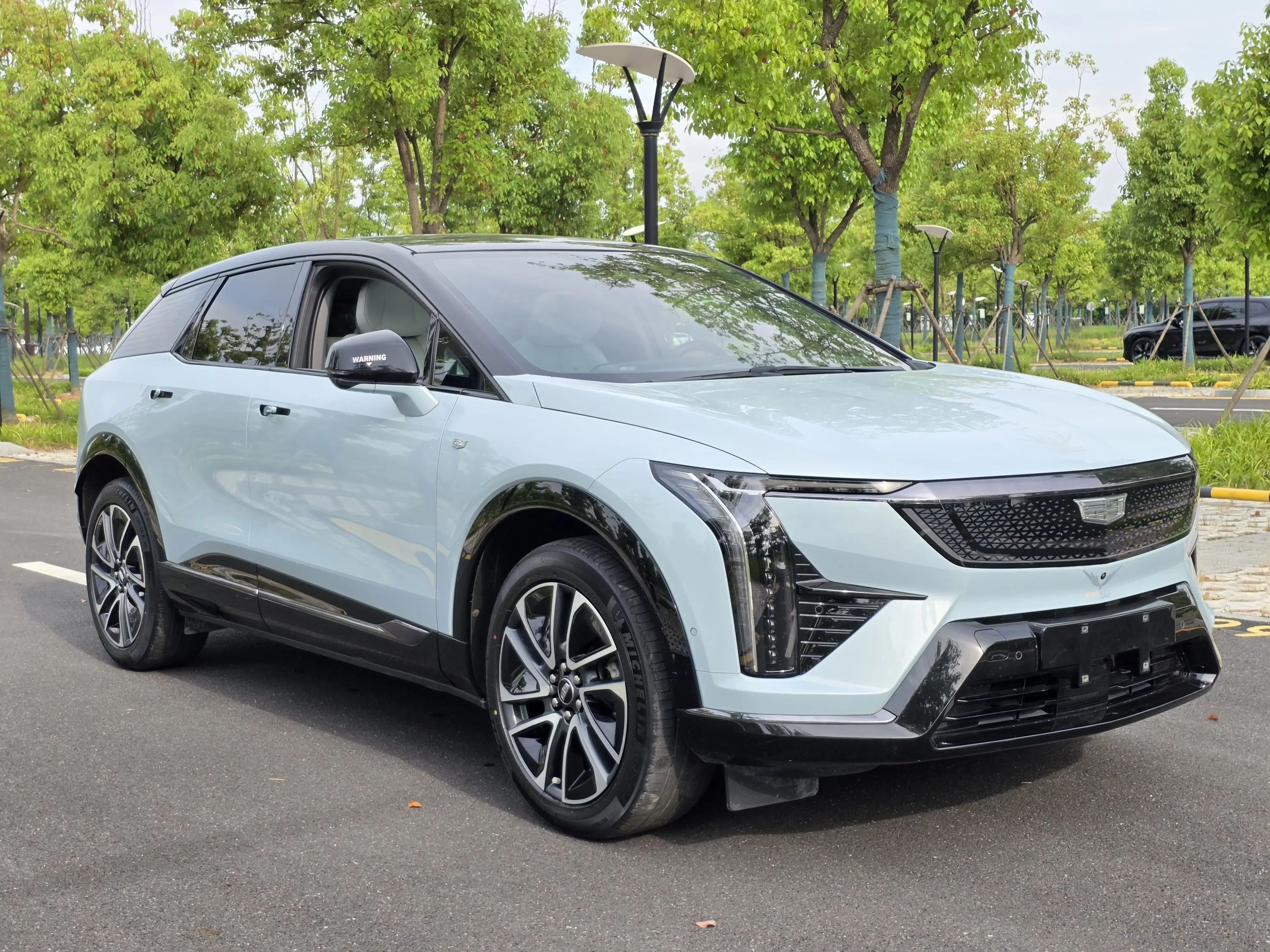 Cadillac IQ Aoge