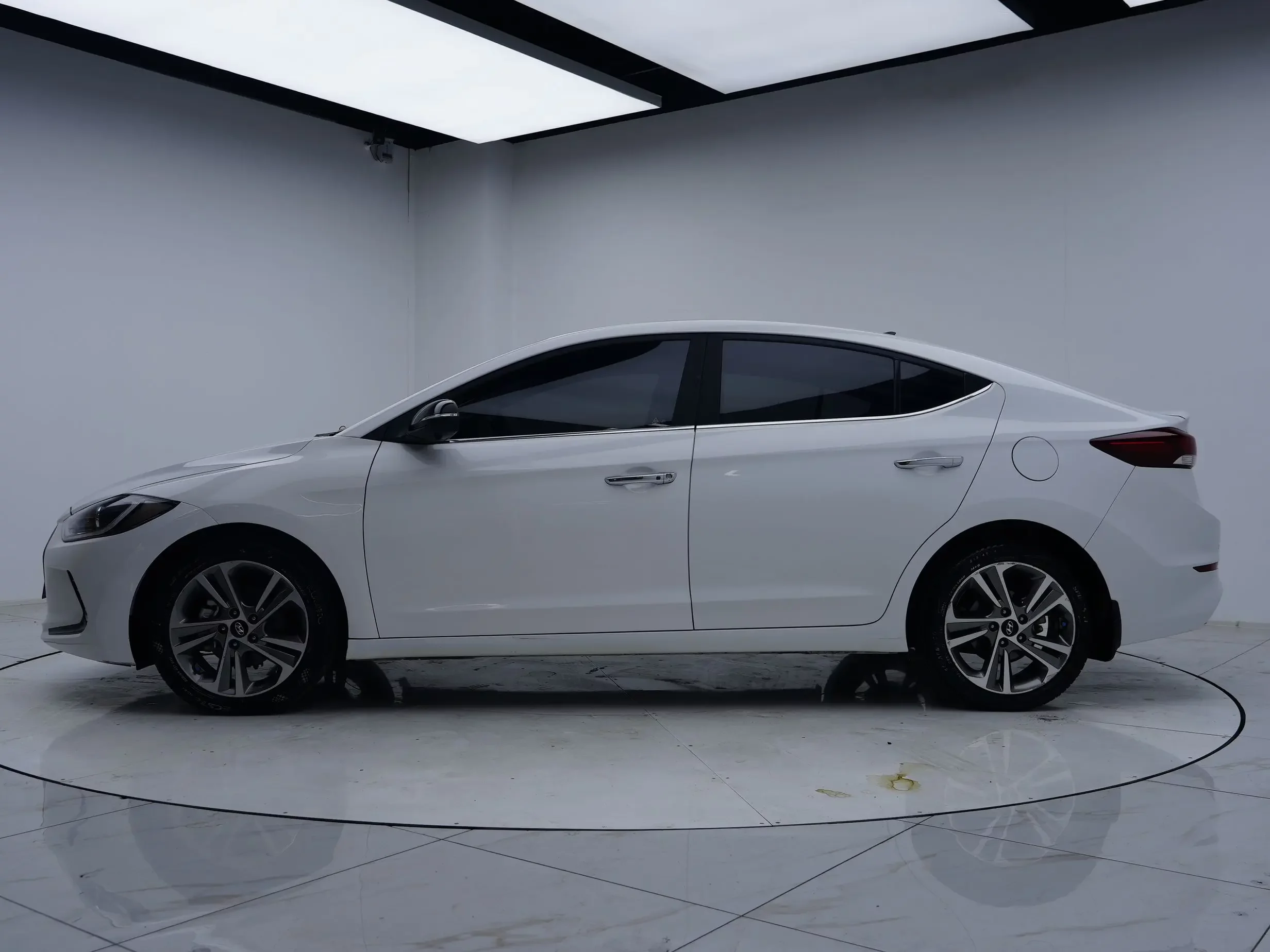 Hyundai lead