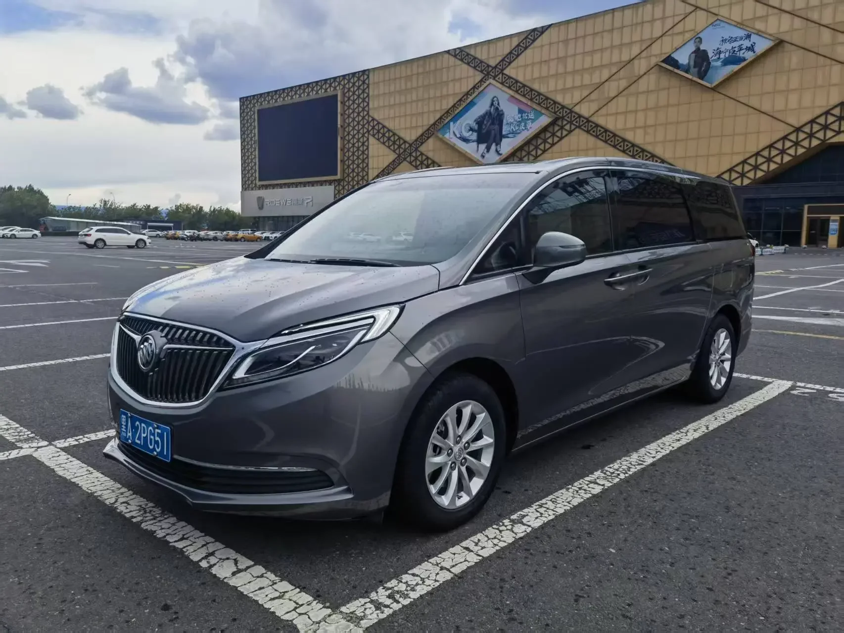 Buick GL8