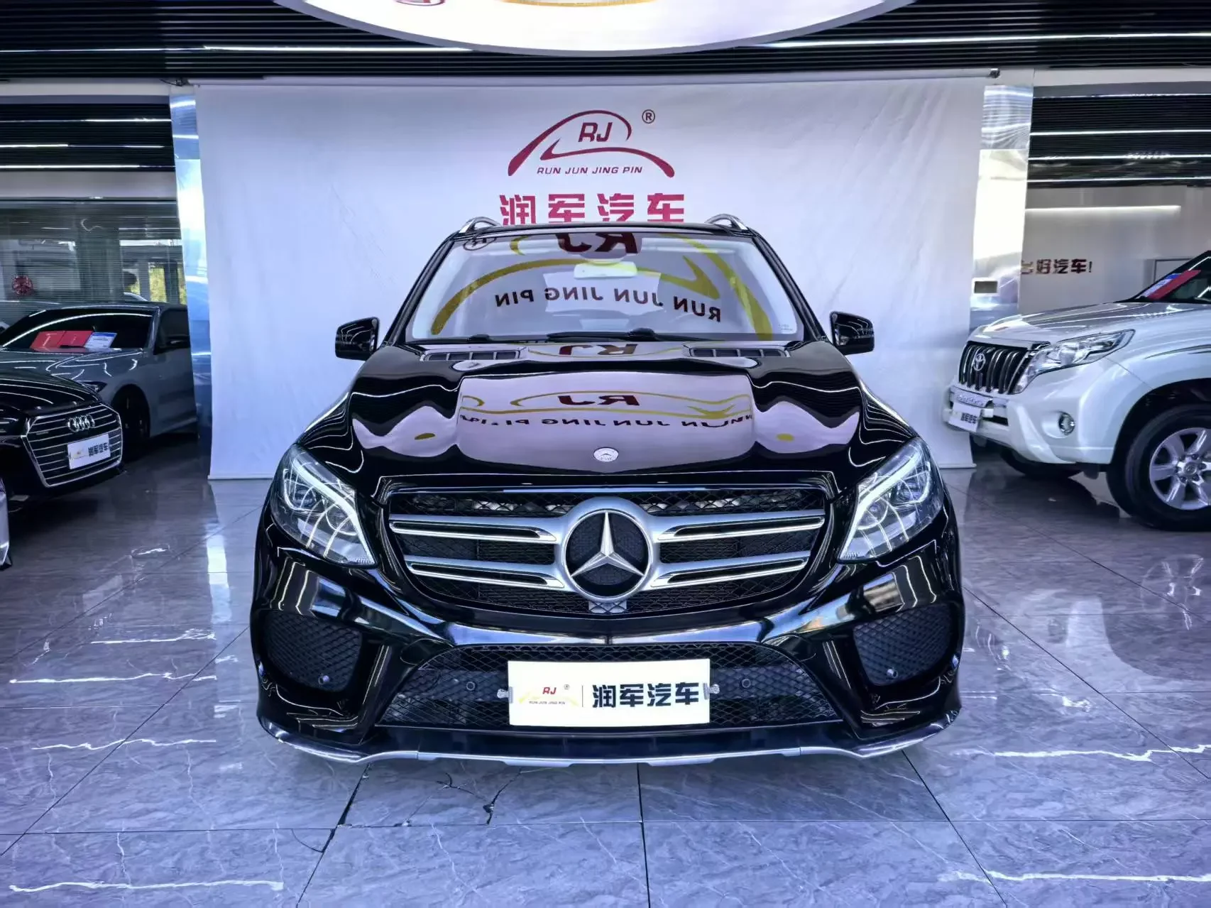 Mercedes-Benz GLE (Imported)