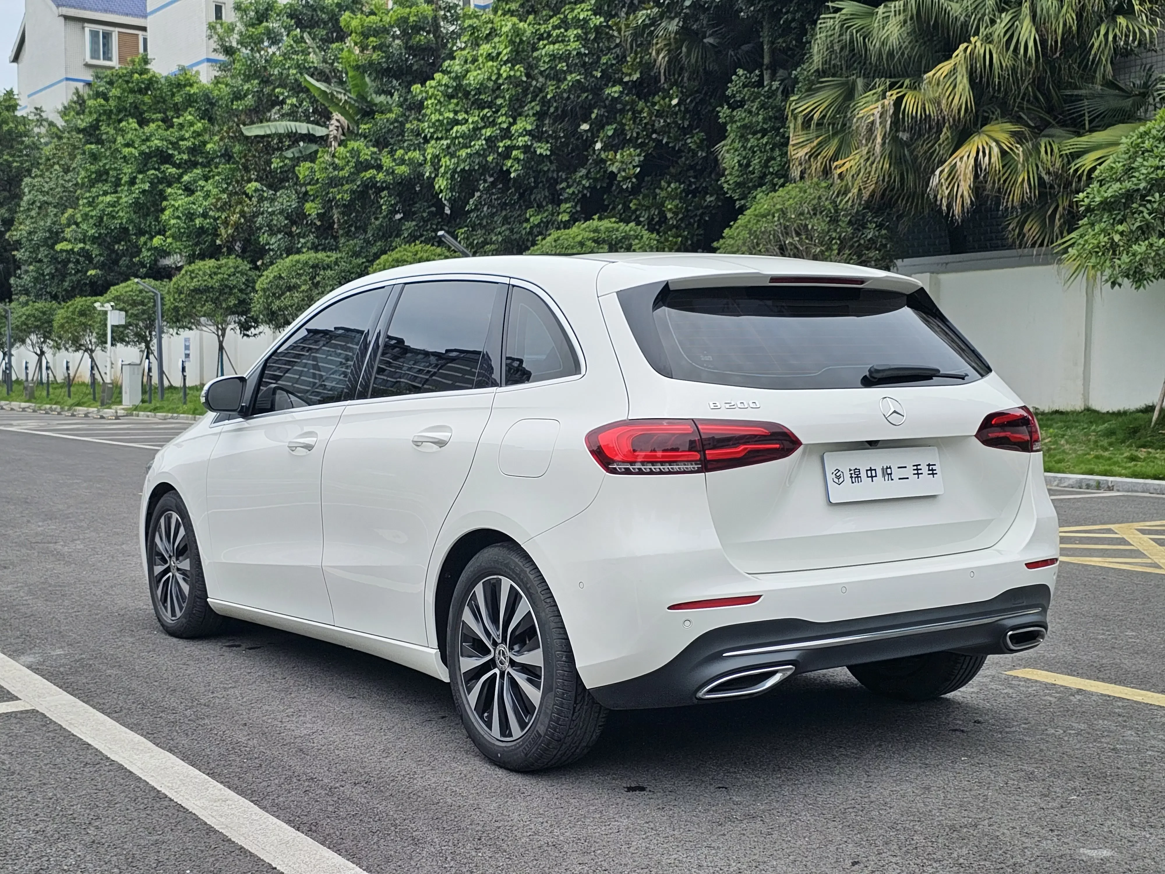 Mercedes-Benz B Class