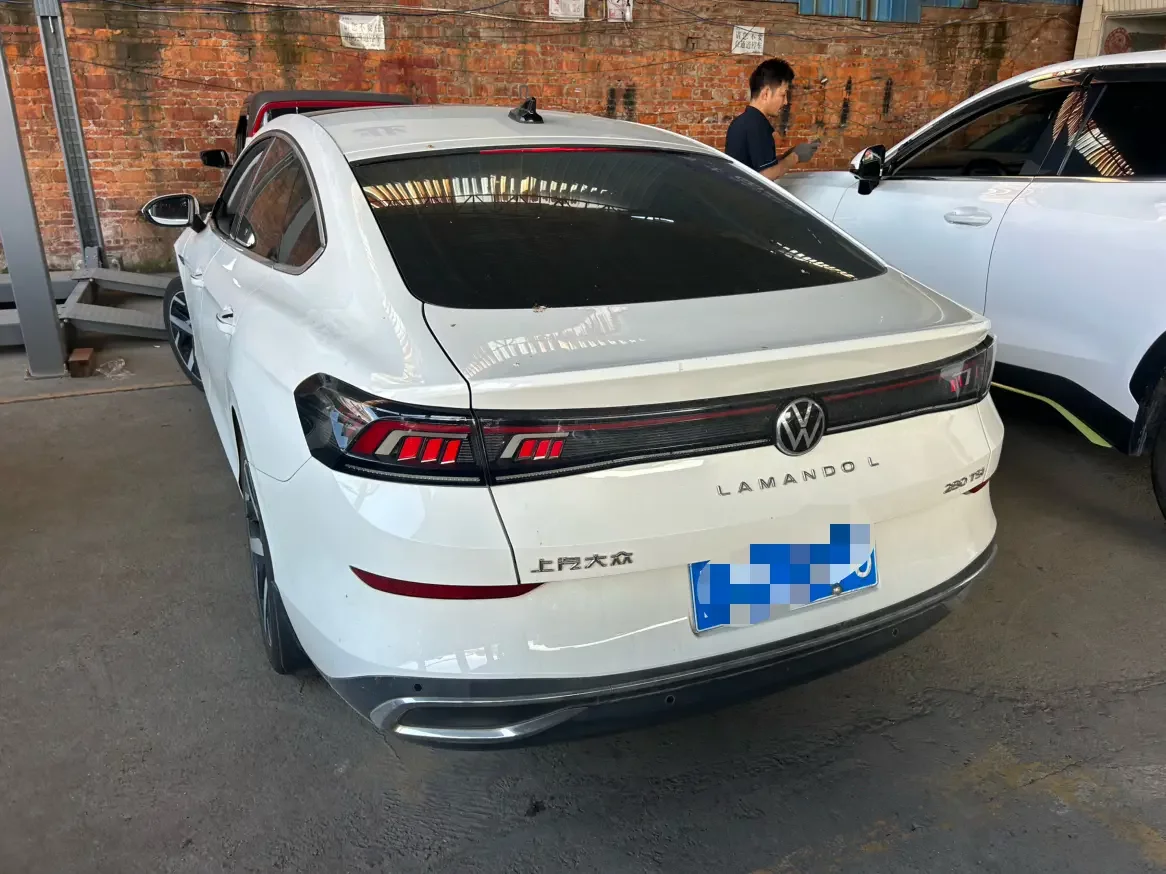 Volkswagen Lamando