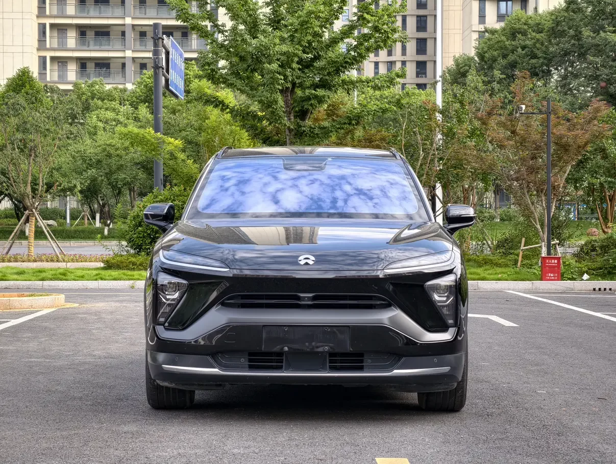 NIO ES6