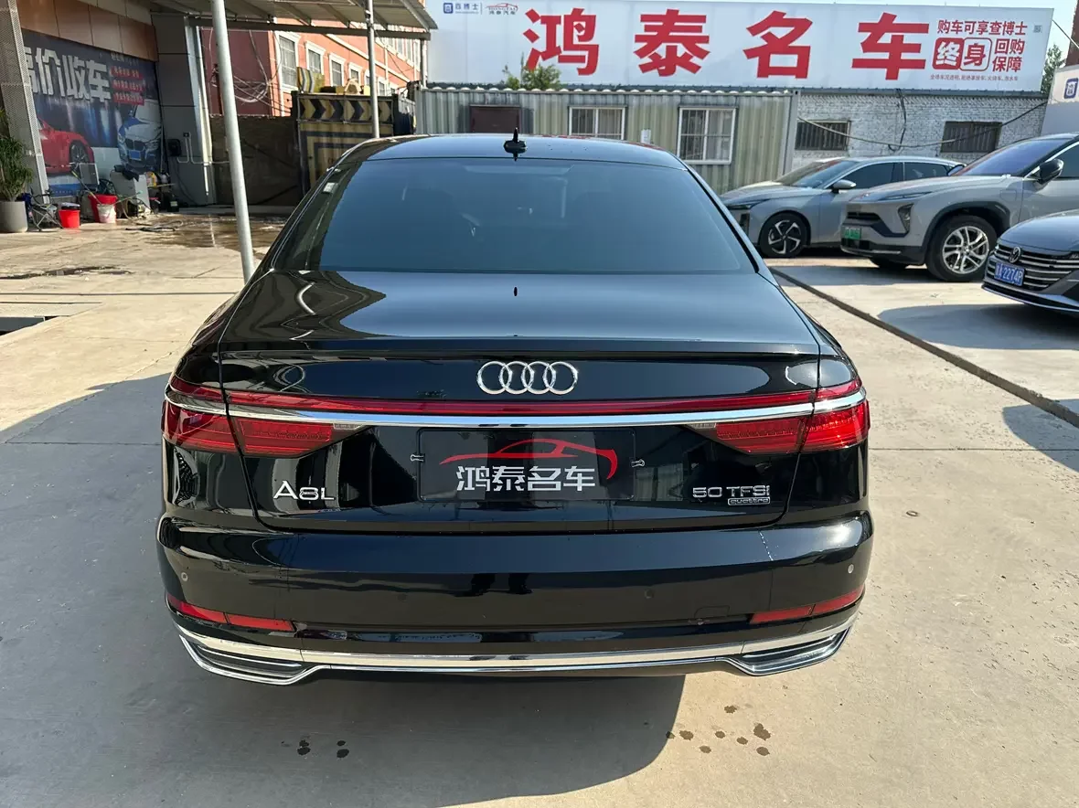 Audi A8