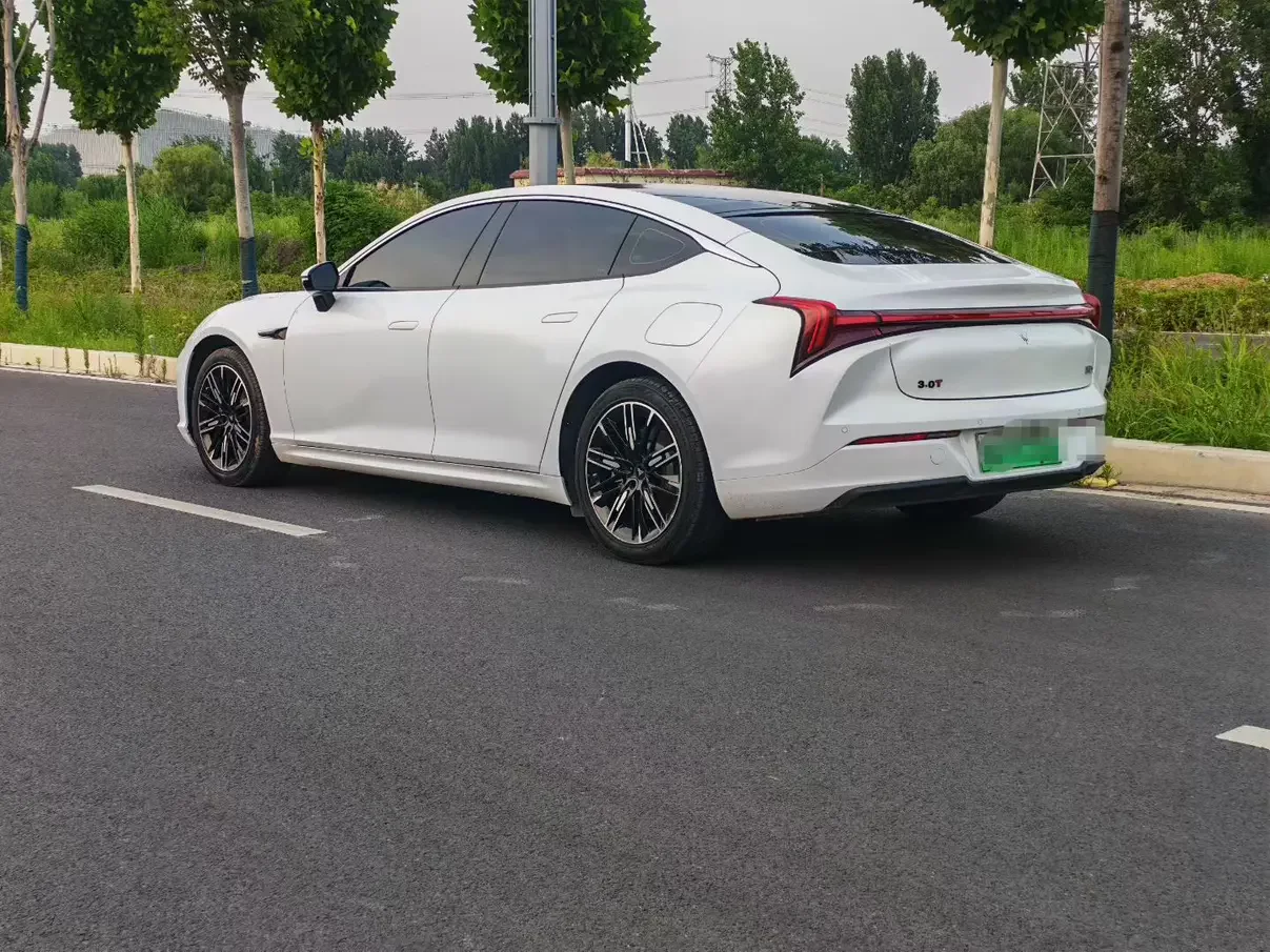 NETA Nezha S