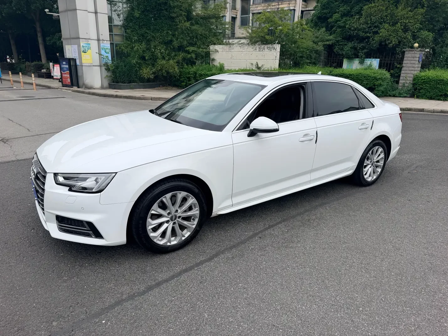 Audi A4L