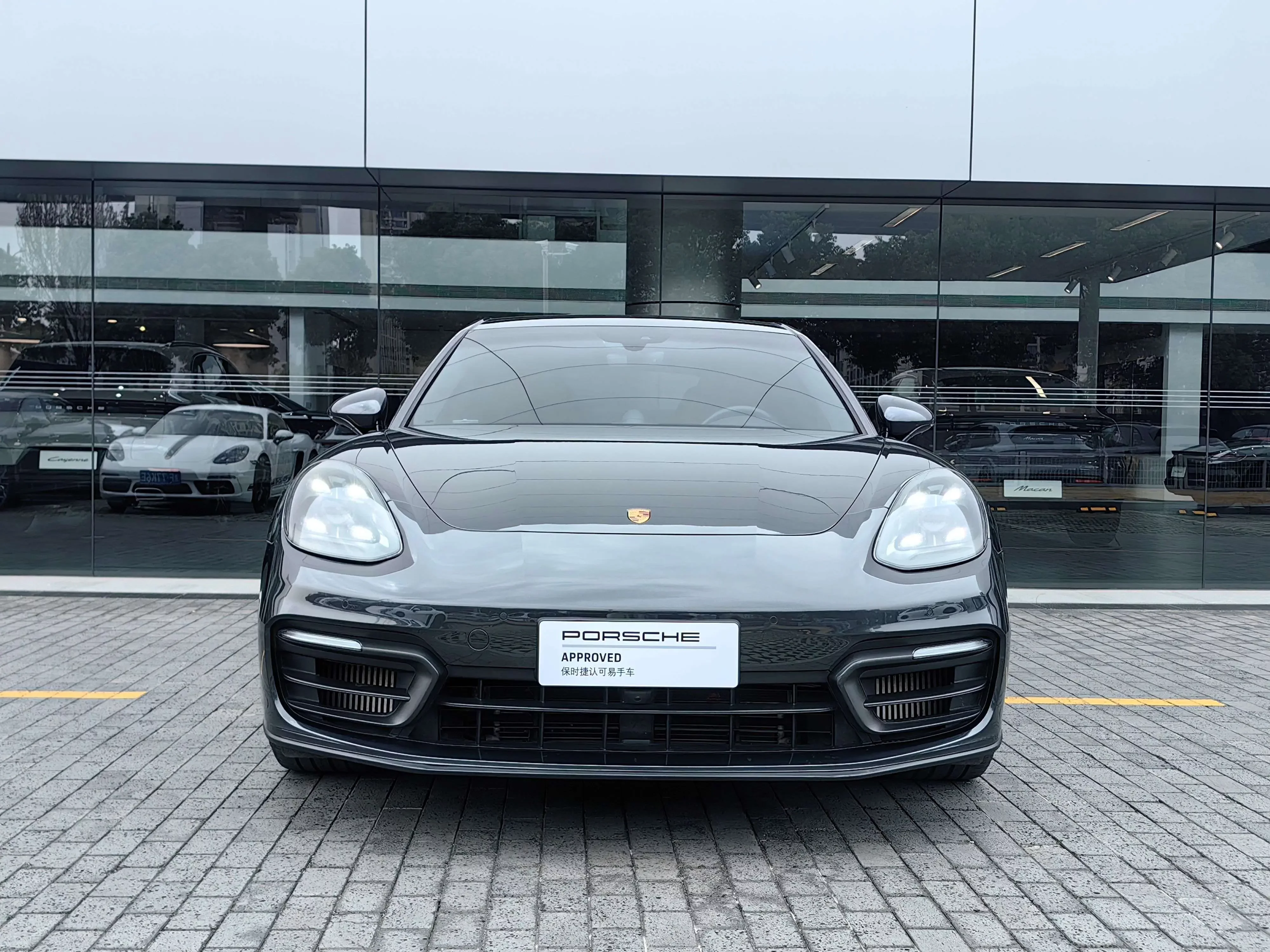 Porsche Panamera