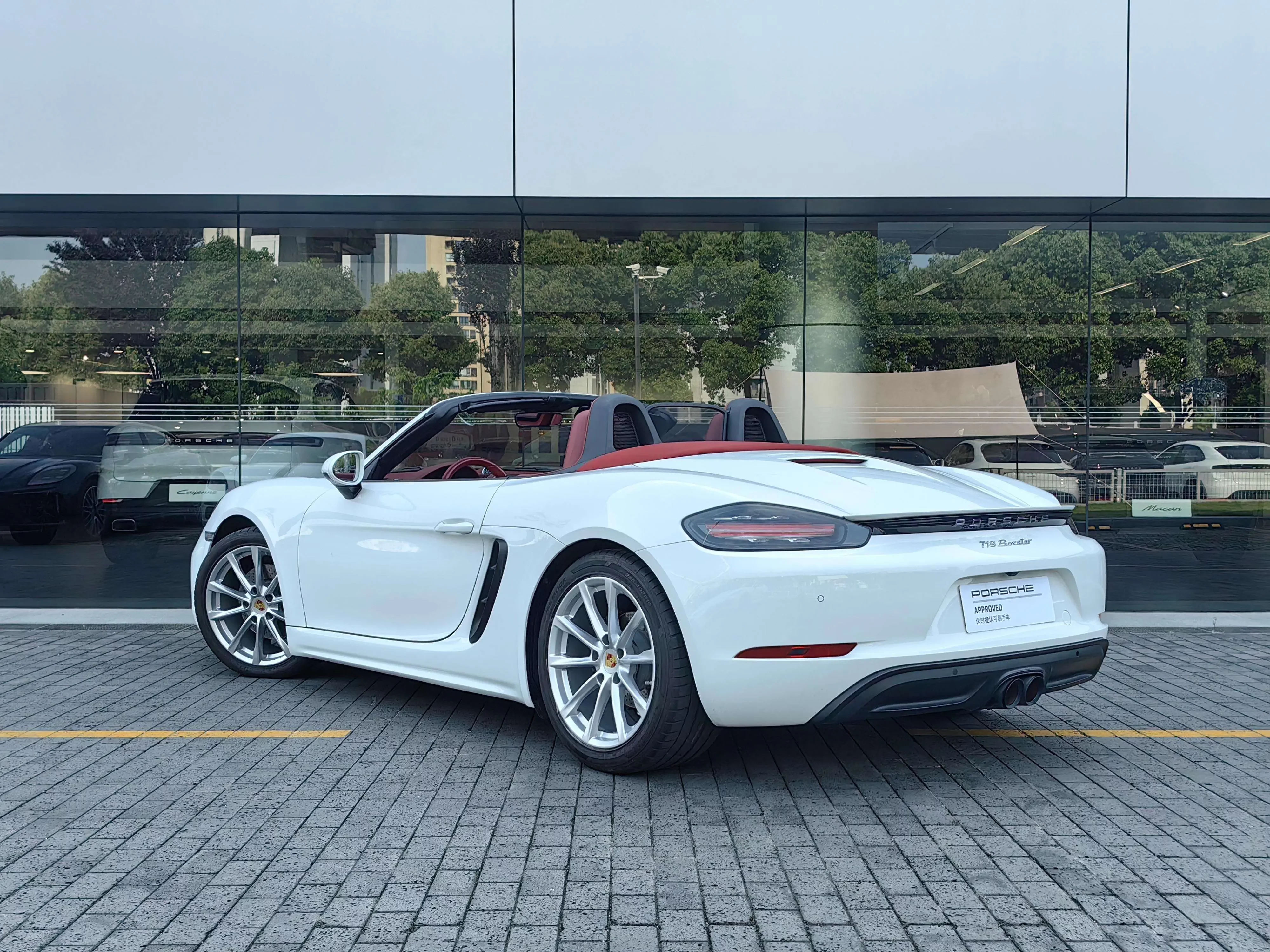 Porsche 718