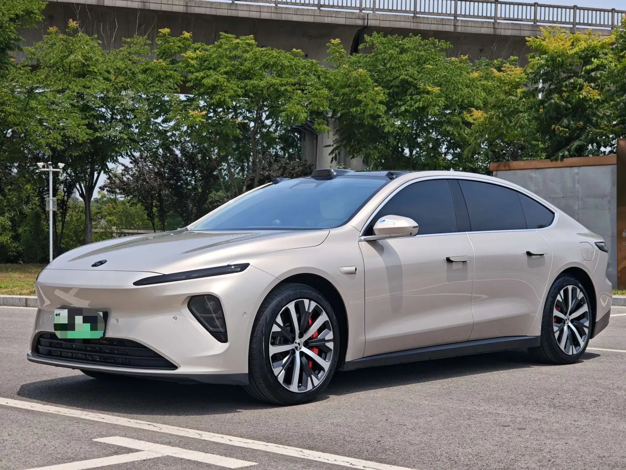 NIO ET7