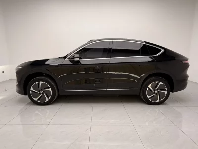 NIO EC7