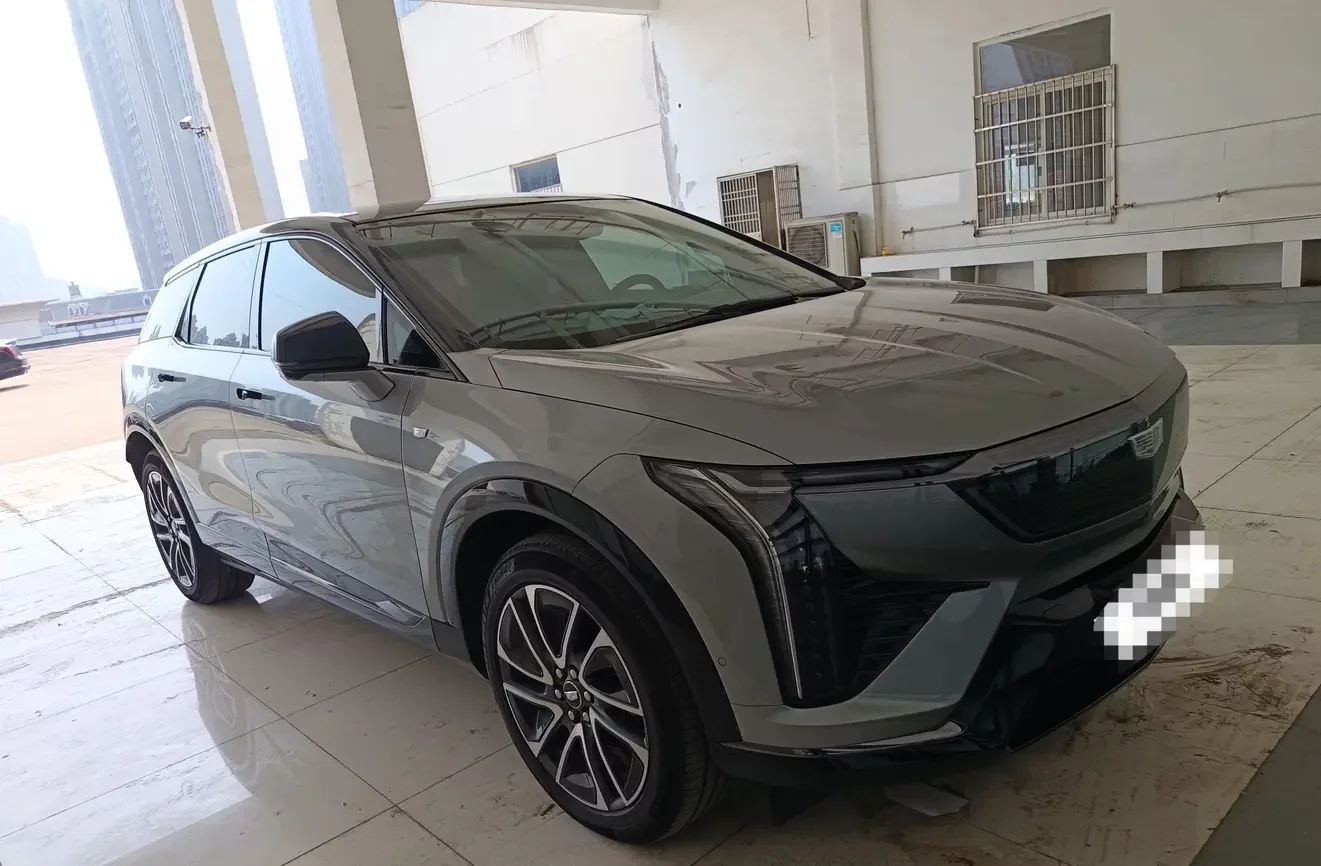 Cadillac IQ Aoge