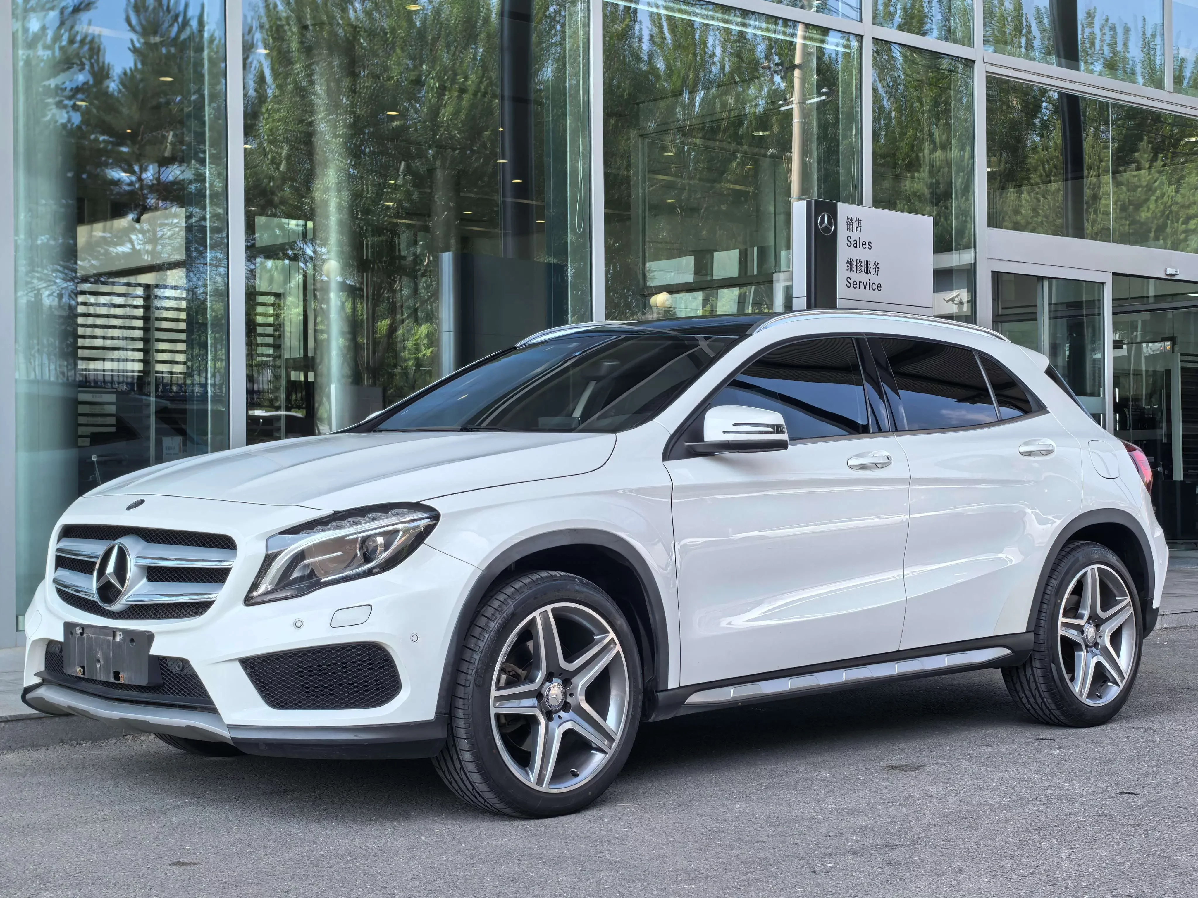 Mercedes-Benz GLA