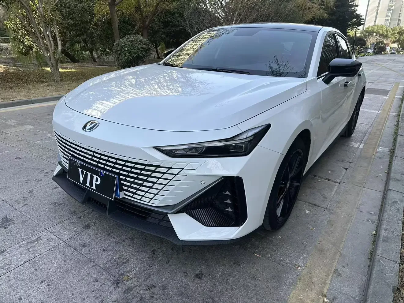Changan UNI-V