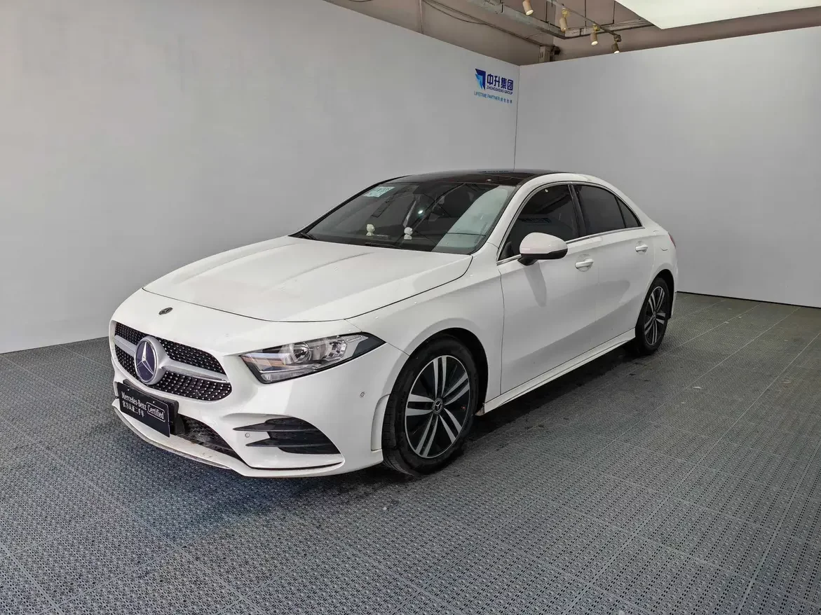 Mercedes-Benz A Class  из Китая