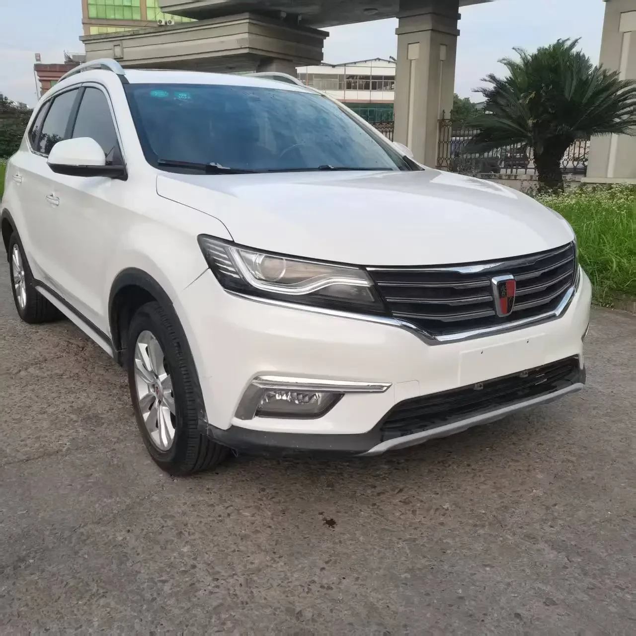 Roewe RX5