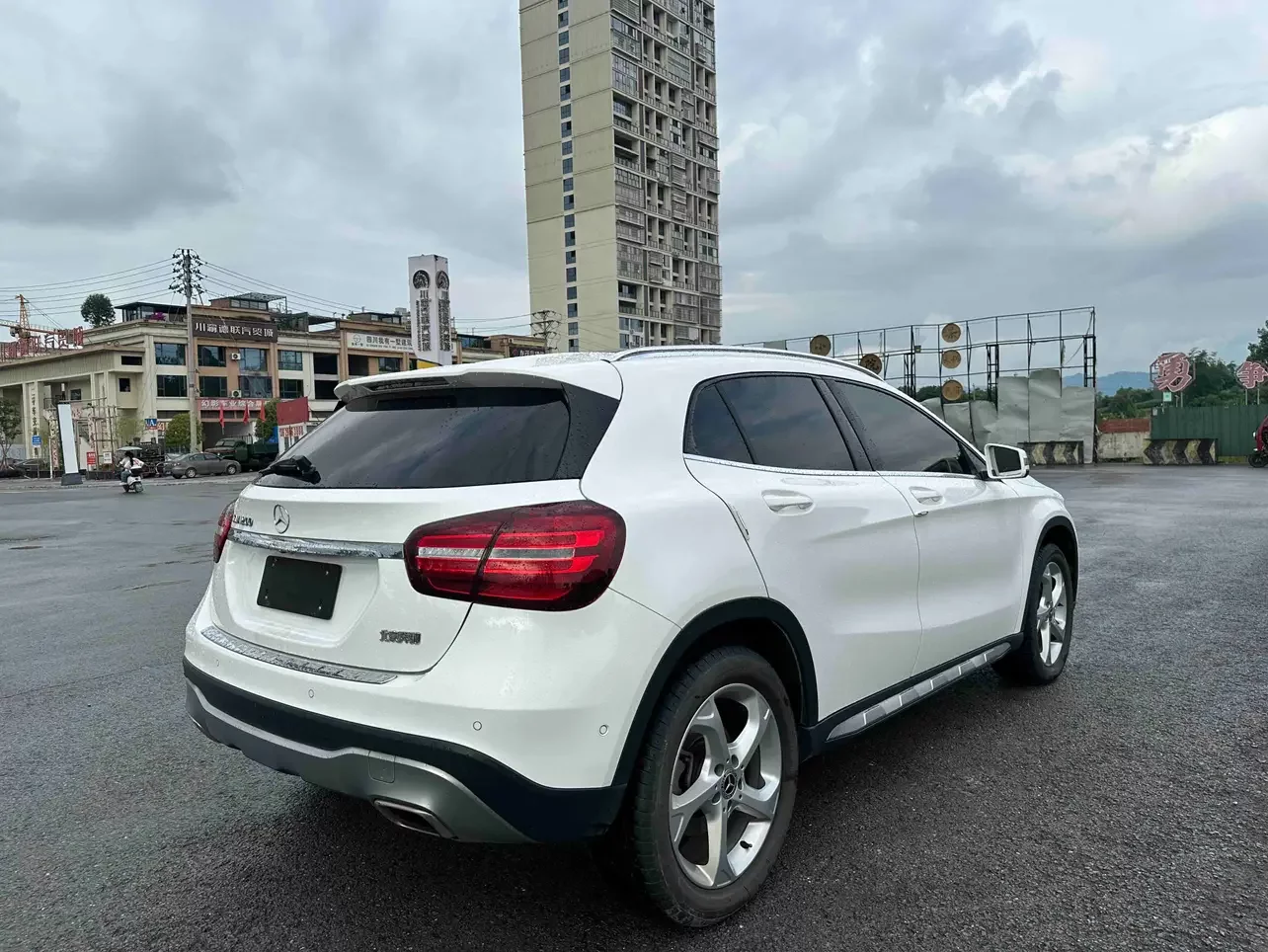 Mercedes-Benz GLA
