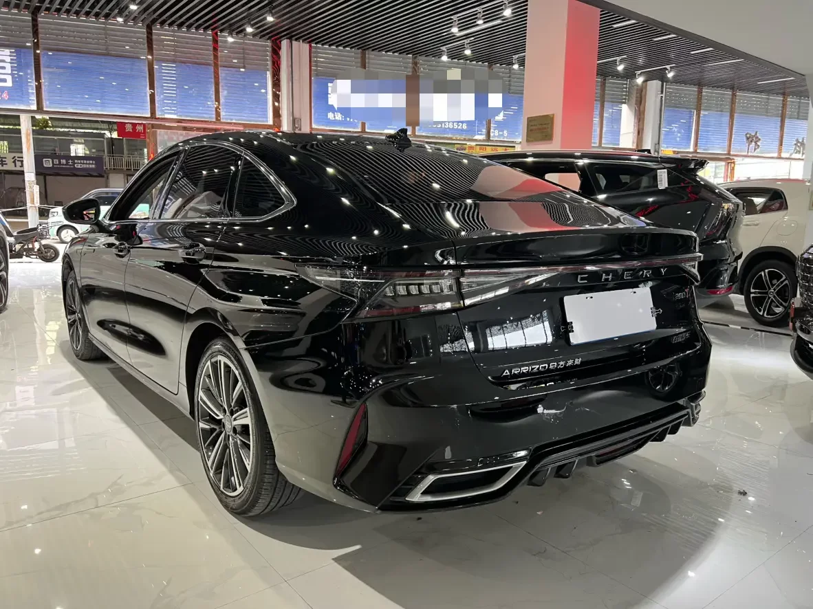 Chery Arrizo 8