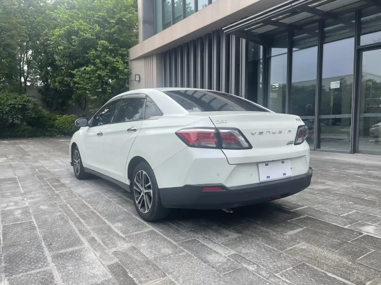 Kai Chen Venucia D60