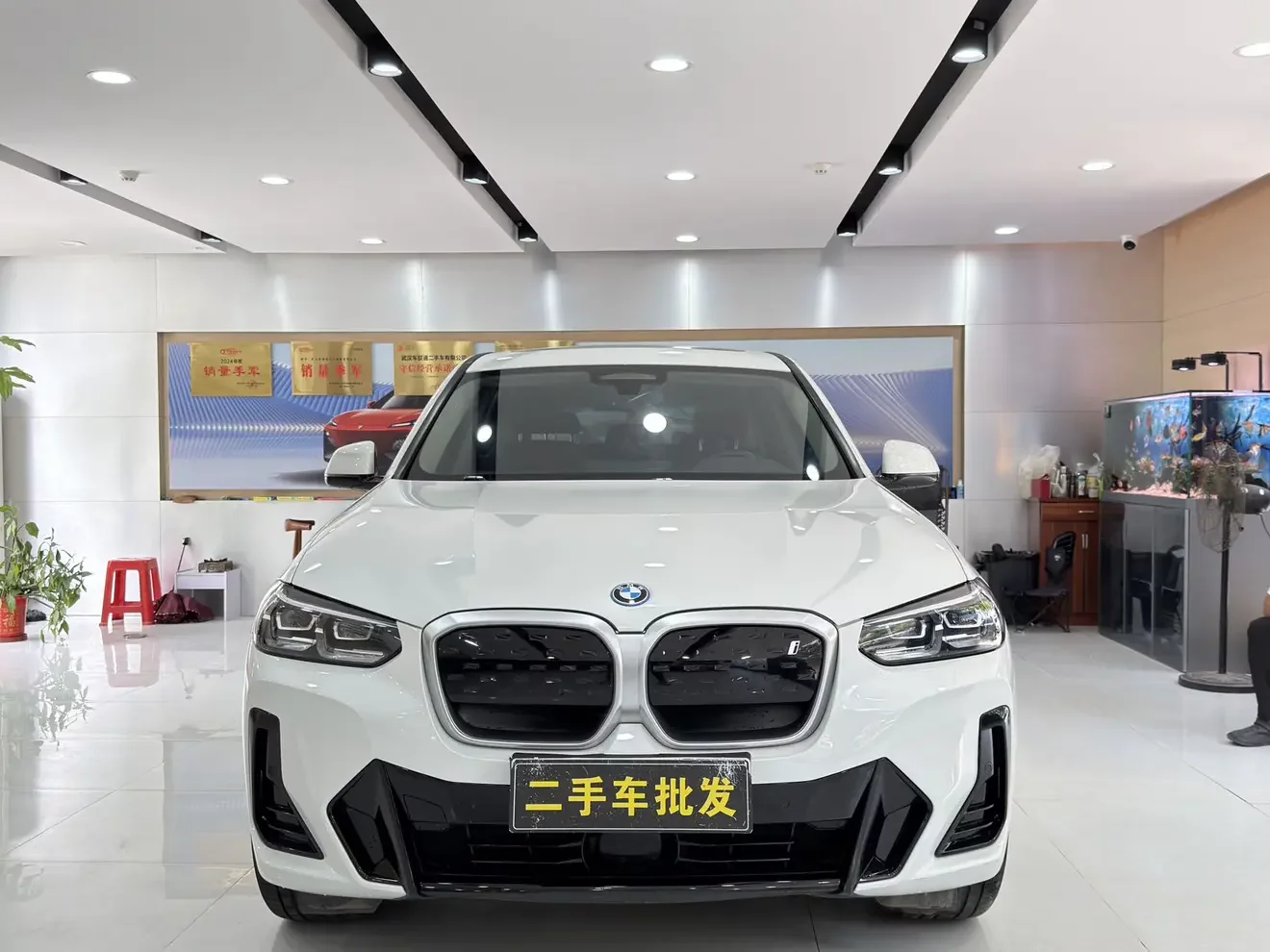 BMW iX3