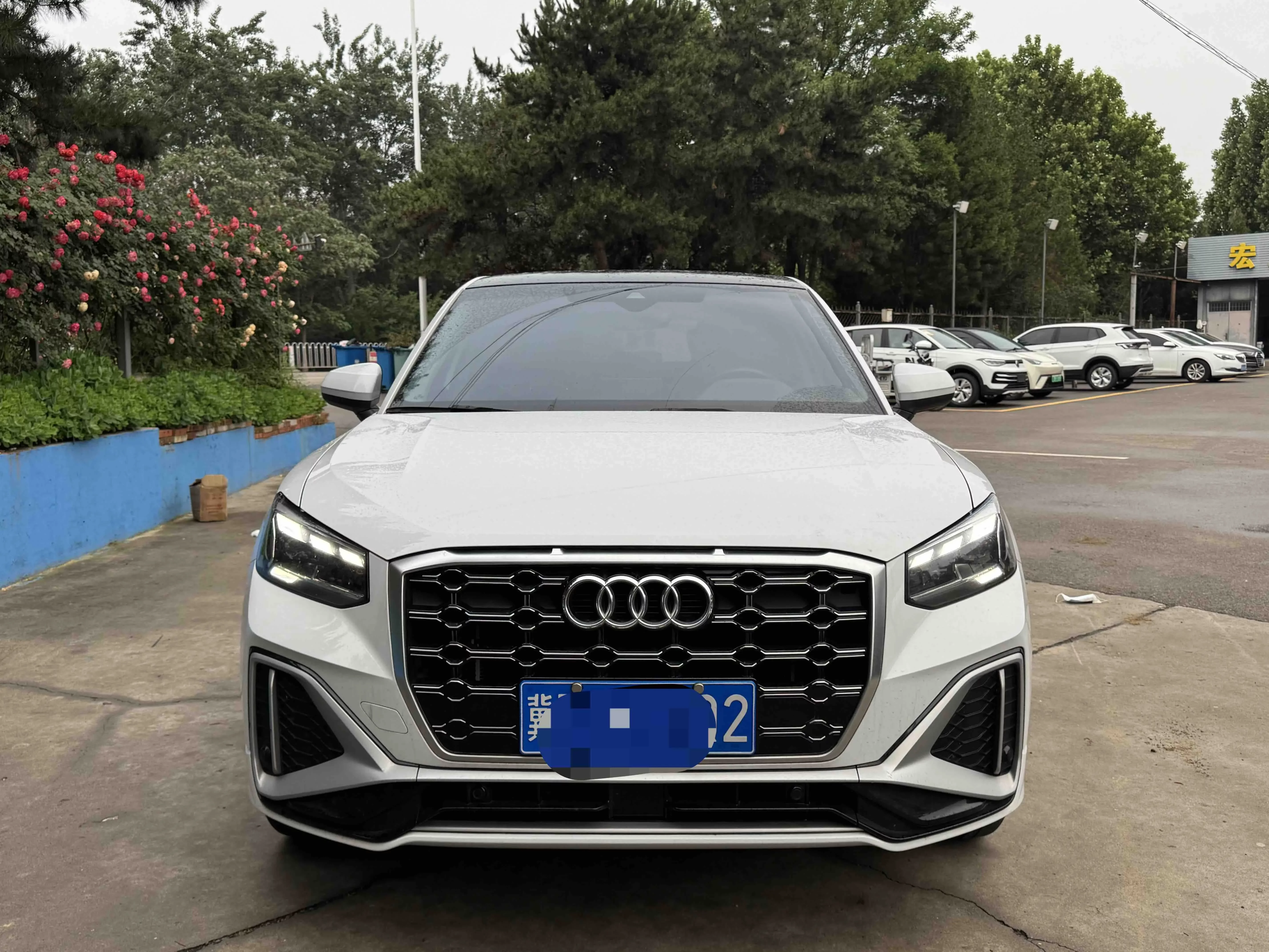Audi Q2L