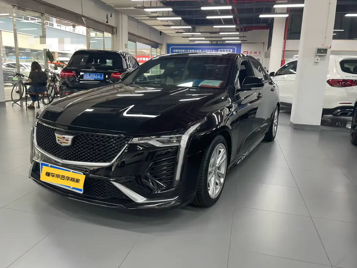 Cadillac CT4