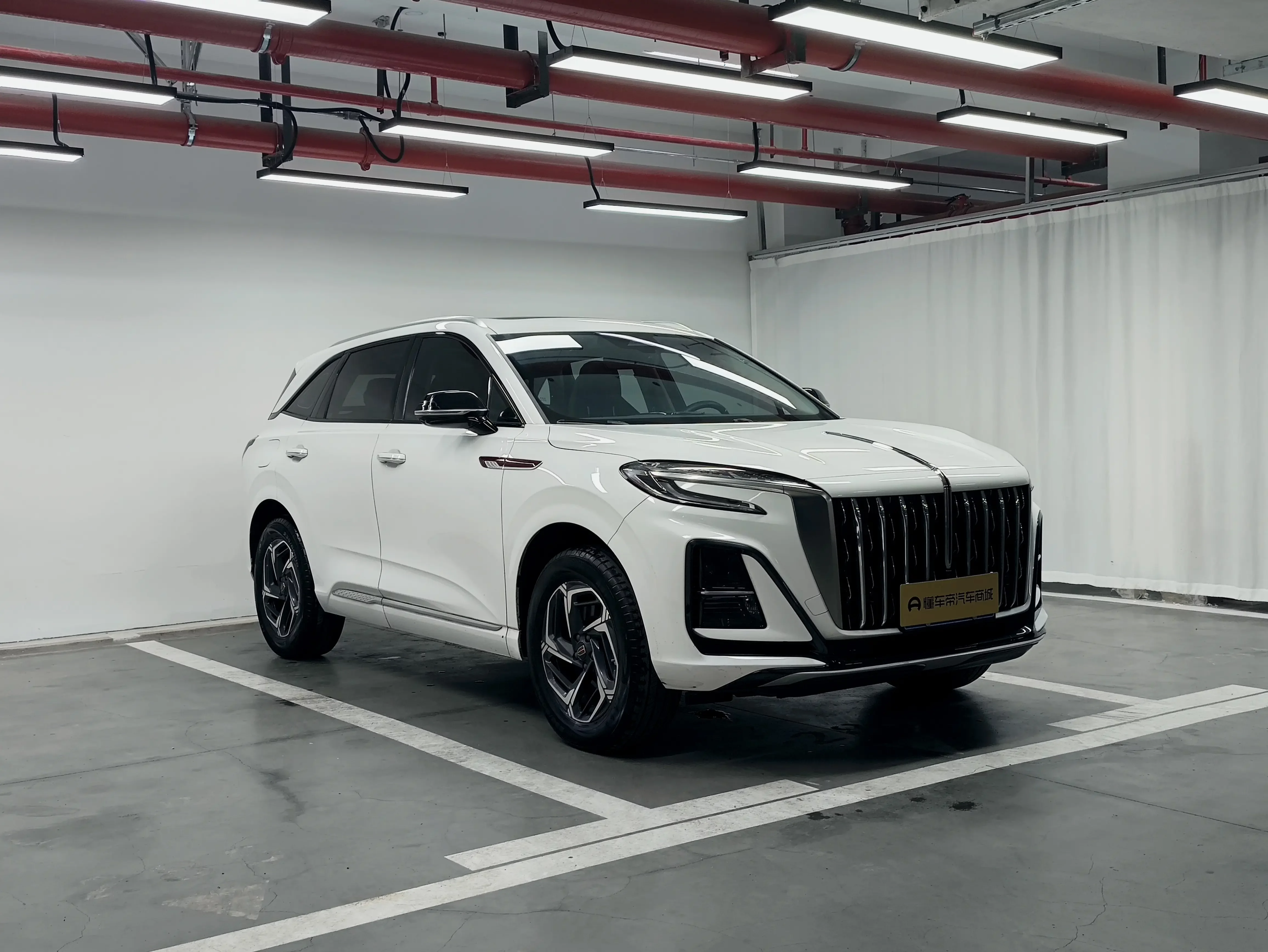 Hongqi HS3
