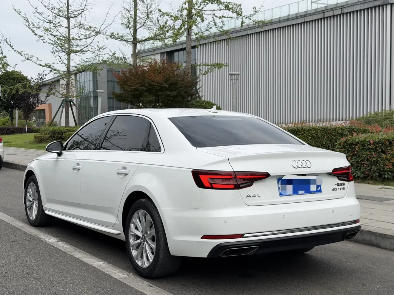 Audi A4L
