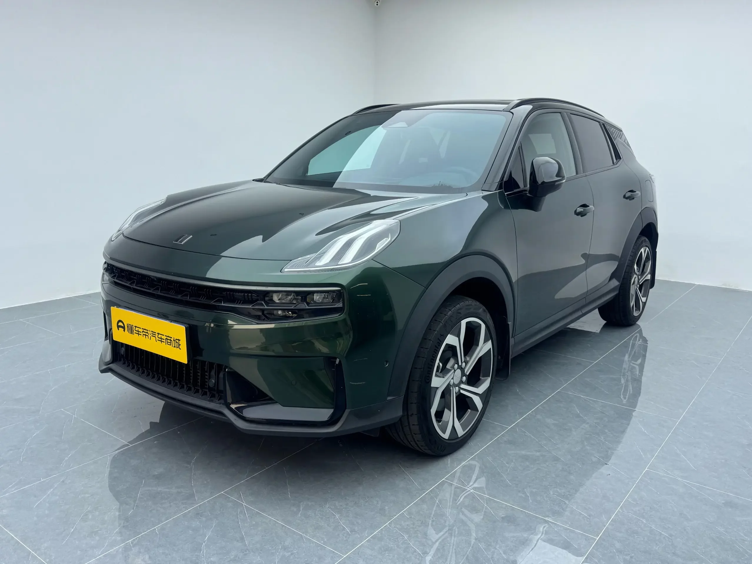Lynk & Co 06