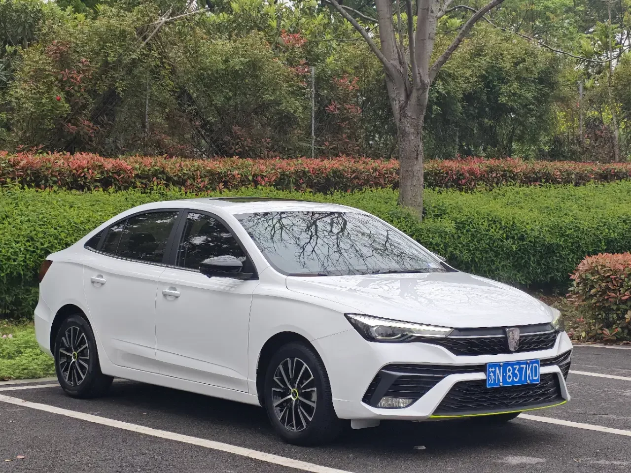 Roewe i5