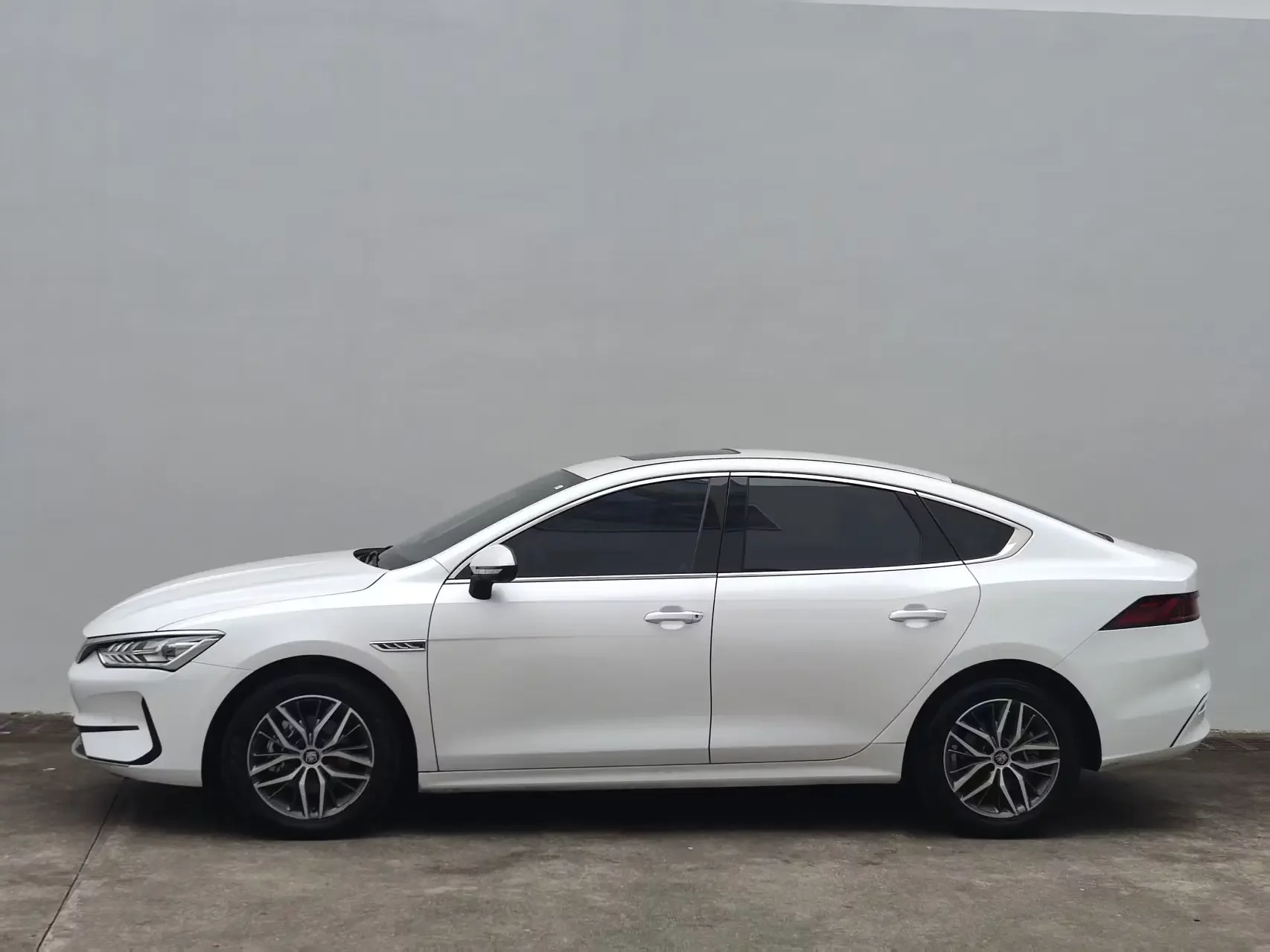 BYD Qin PLUS EV