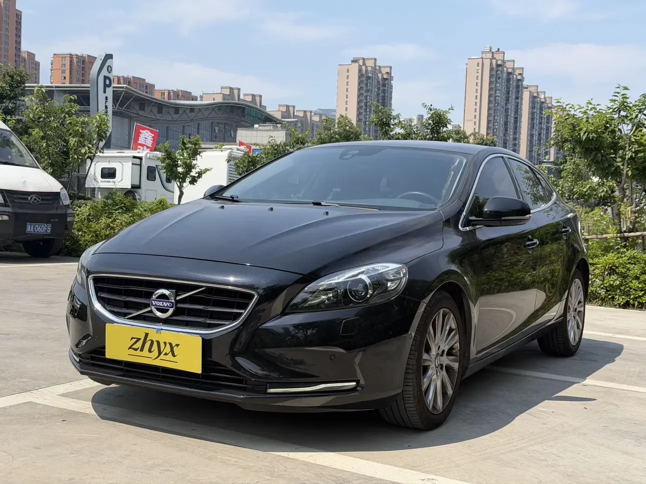 Volvo V40